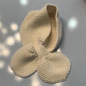 Makie baby and toddler scarf